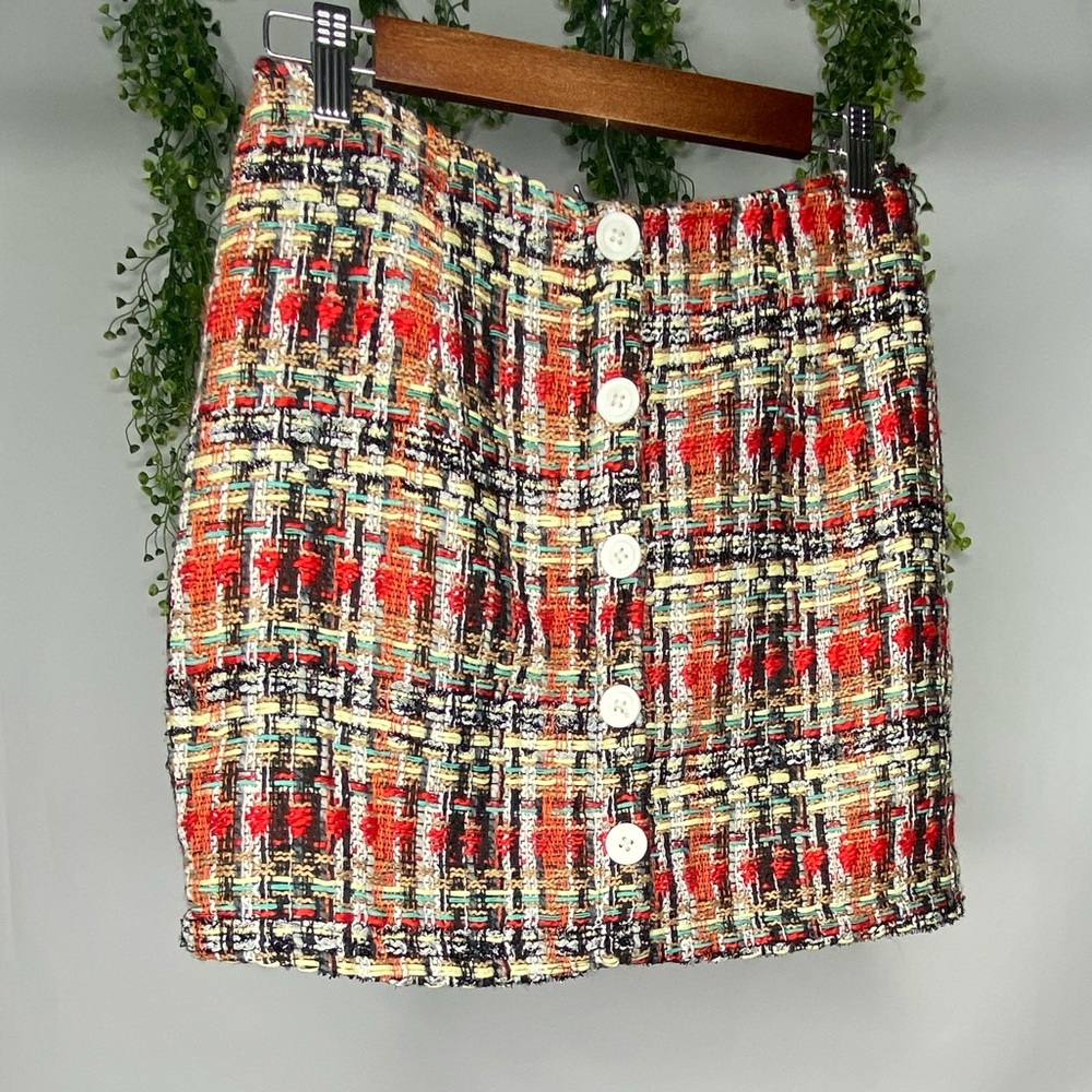 Mini mid-waisted tweed skirt